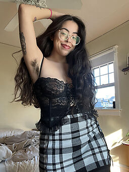 Victorian busty brunette free porn x